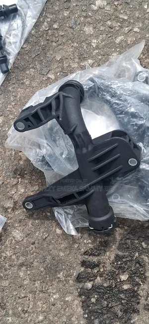 Water Connector for Mercedes-Benz 276 278