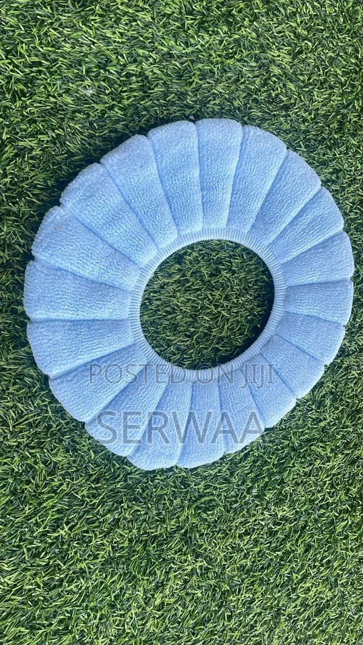 Comfy Round Toilet Seat Cover