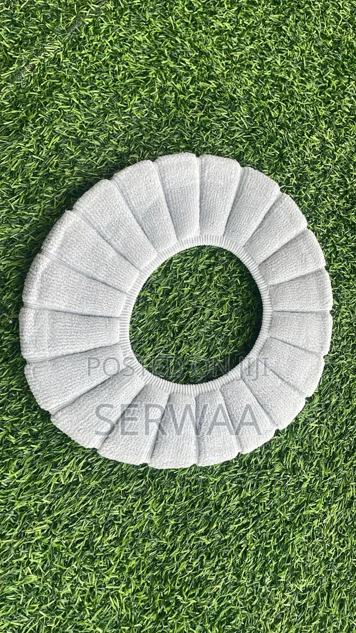 Comfy Round Toilet Seat Cover