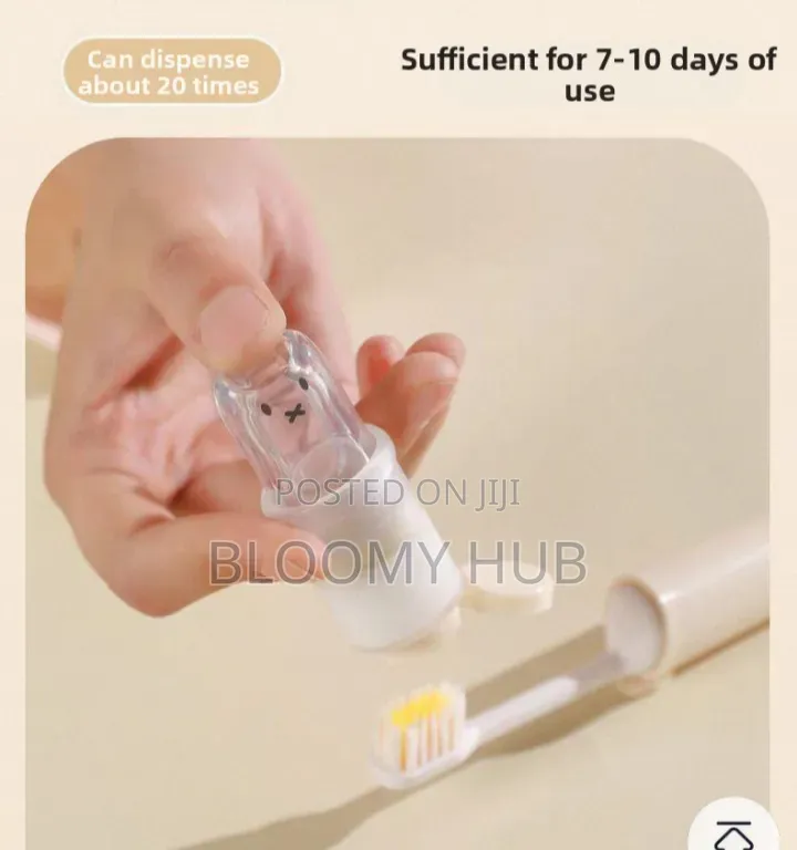 Foldable 2 In1 Travel Toothbrush With in-Built Toothpaste Case