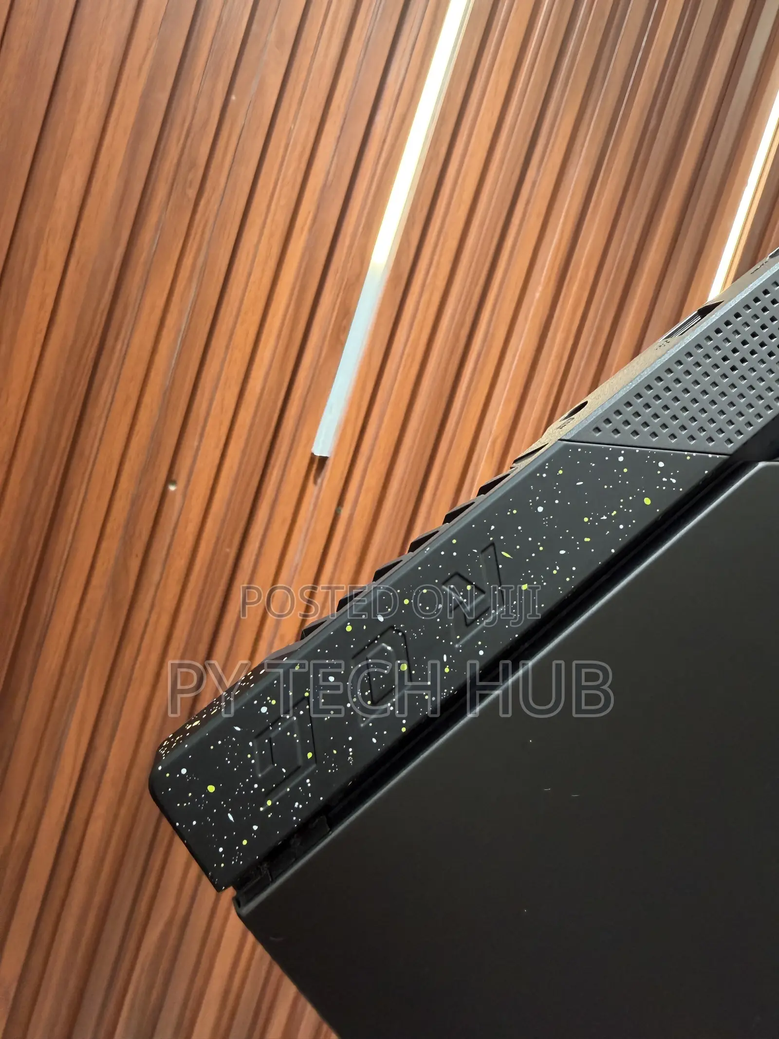 Laptop Asus ROG Strix G17 16GB AMD Ryzen 7 SSD 1T