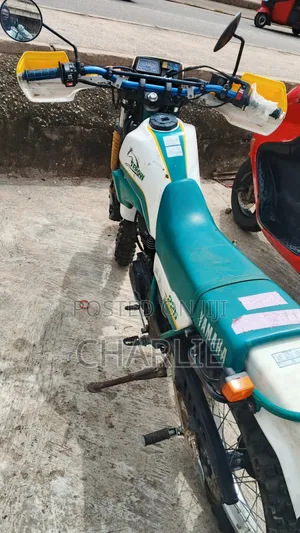 Yamaha 2007 White
