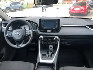 Toyota RAV4 LE 2022 Gray