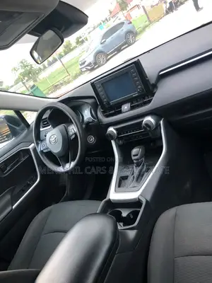 Toyota RAV4 LE 2022 Gray