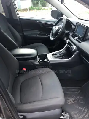 Toyota RAV4 LE 2022 Gray