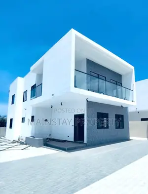 4bdrm Townhouse/Terrace in Mainstay Estates, East Legon for sale