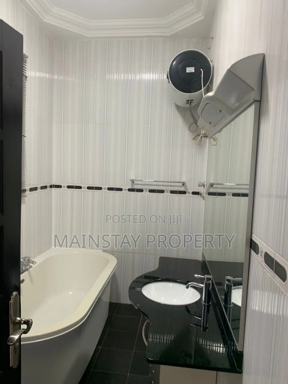 4bdrm House in Mainstay Estates, Airport Residential Area for rent