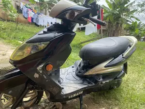 Yamaha 2020 Black