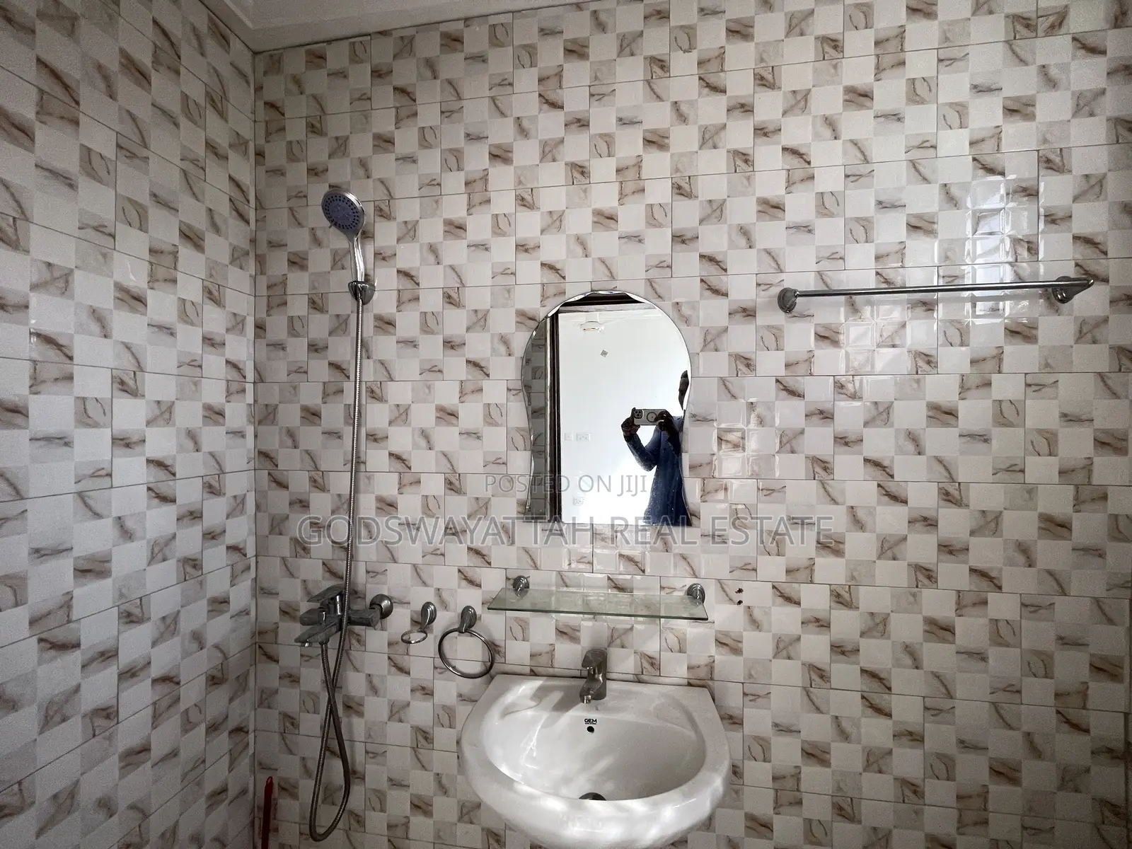 3bdrm Apartment in East Legon, Adjiriganor for rent