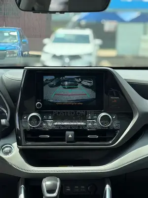 Toyota Highlander XLE AWD 2023 Green