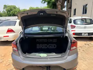 Hyundai Elantra Limited 2020 Gray
