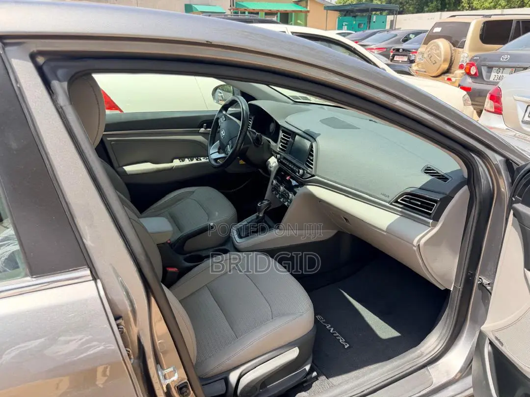 Hyundai Elantra Limited 2020 Gray