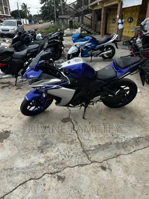 Yamaha R3 2024 Blue