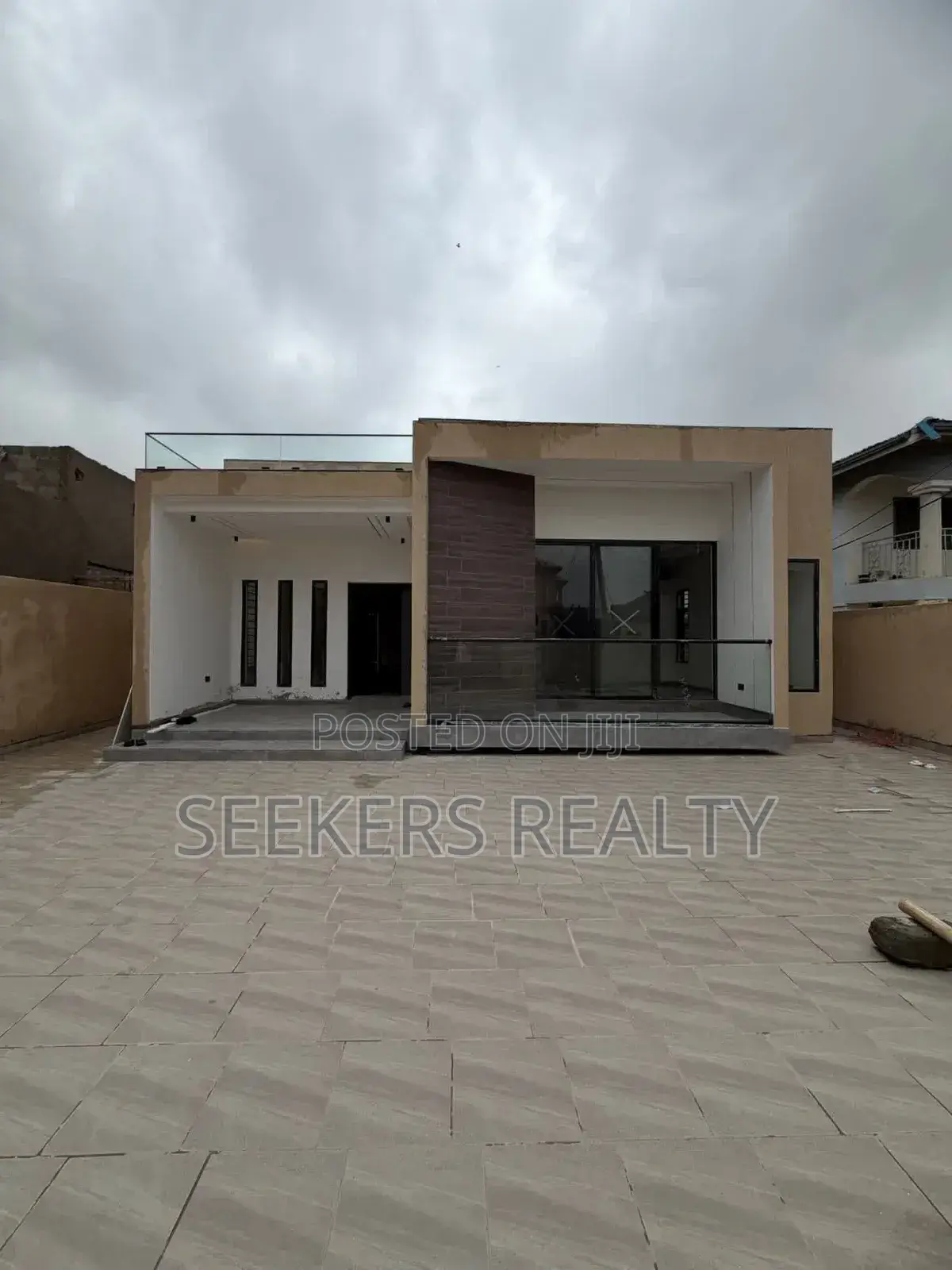 3bdrm House in Seekers Realty, Lake Side Estate for sale