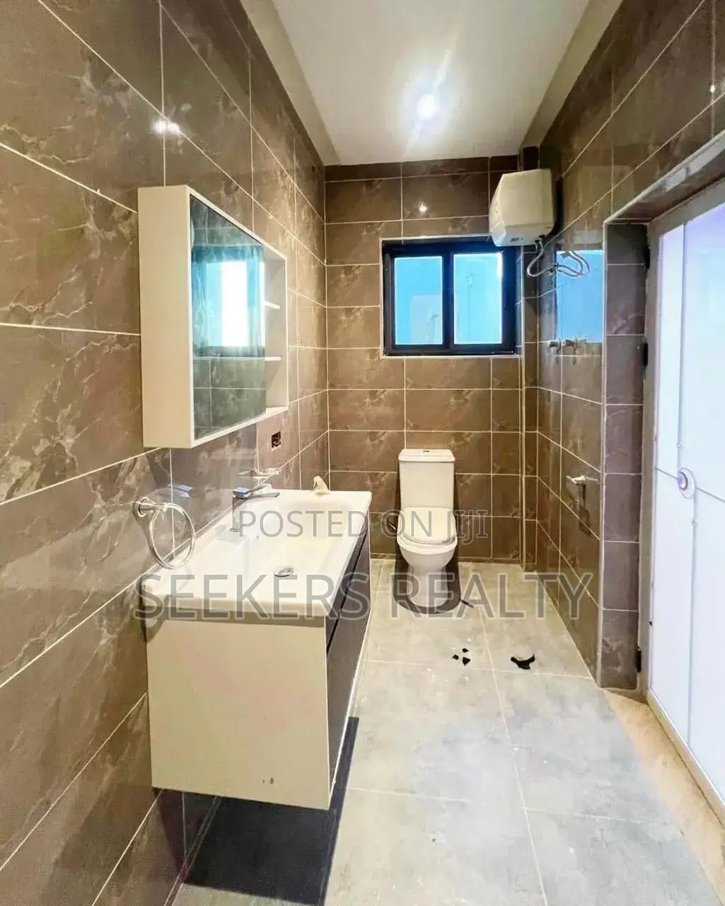 2bdrm Apartment in Seekers Realty, Ability for rent