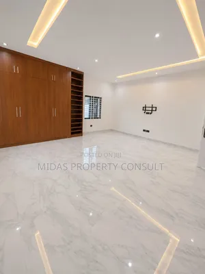 3bdrm House in Franko Estate, Kwabenya for sale