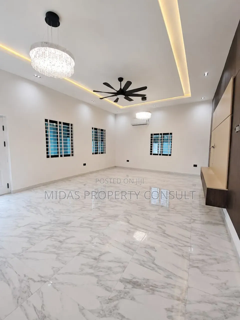 3bdrm House in Franko Estate, Kwabenya for sale