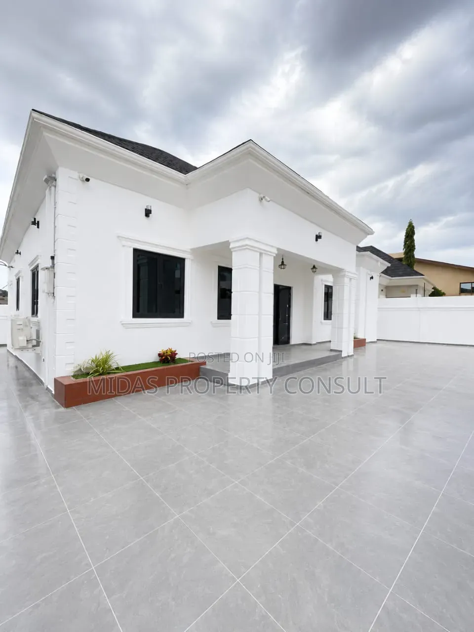 3bdrm House in Franko Estate, Kwabenya for sale