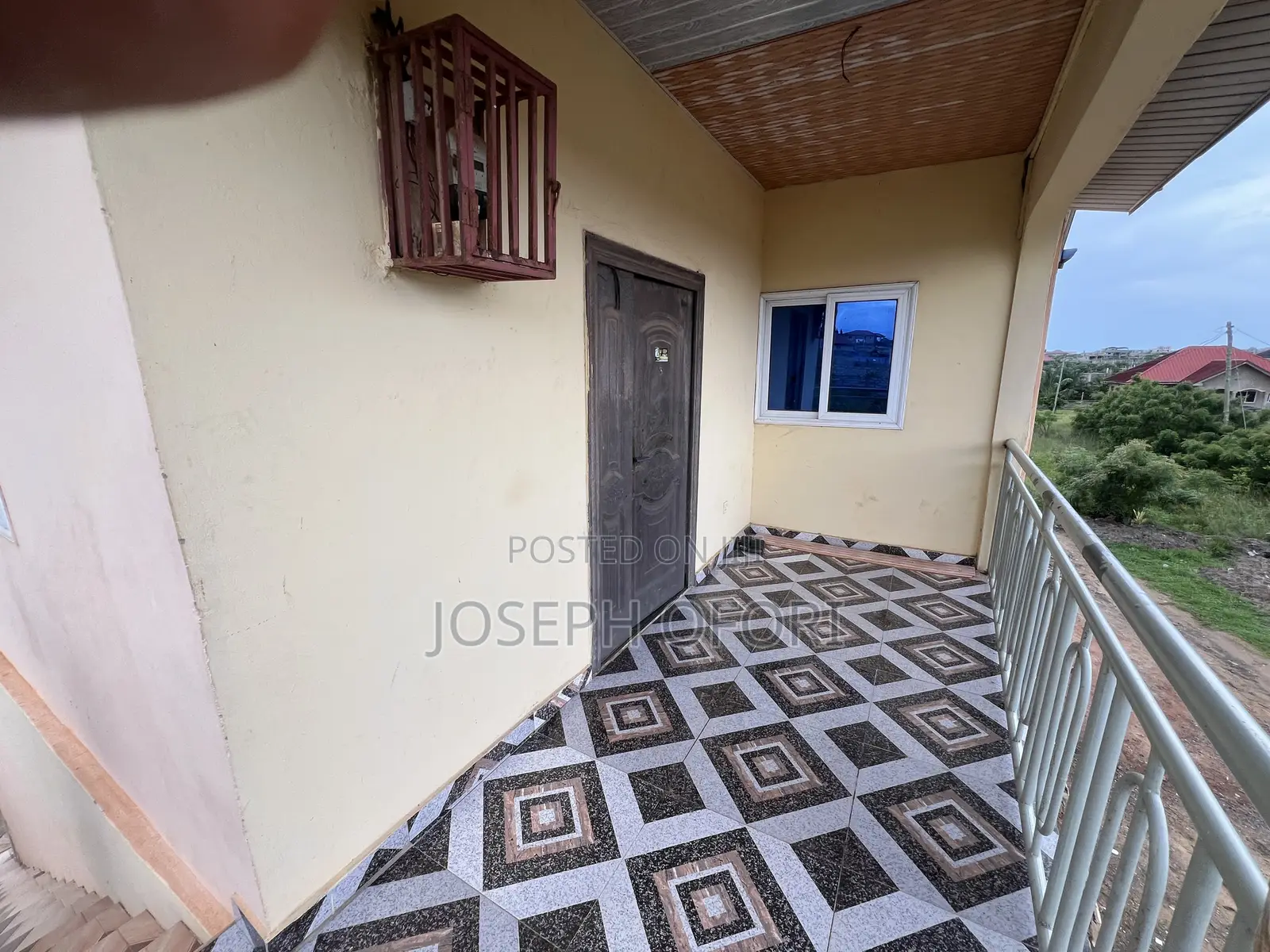 6bdrm House in Tema Metropolitan for sale
