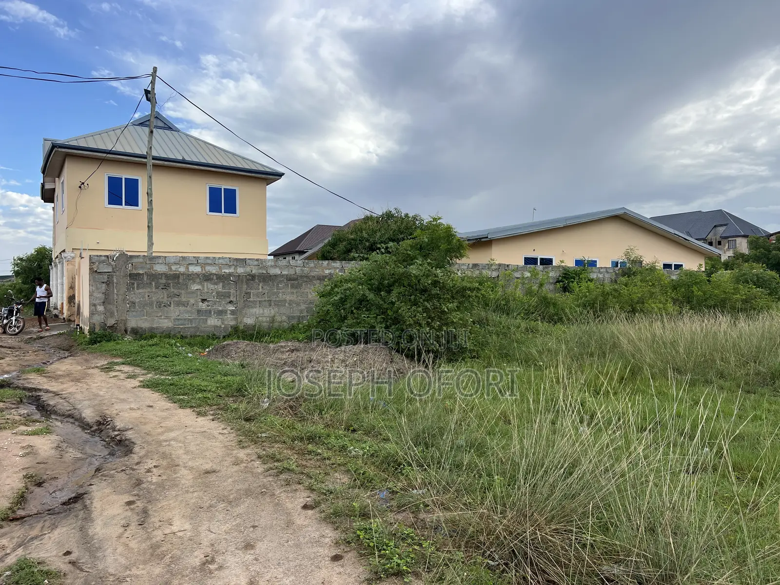 6bdrm House in Tema Metropolitan for sale