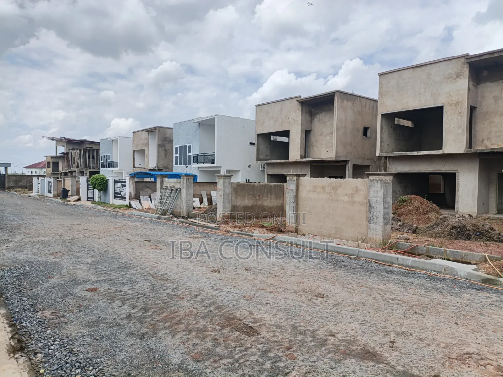 4bdrm House in Amrahia, Adenta for sale