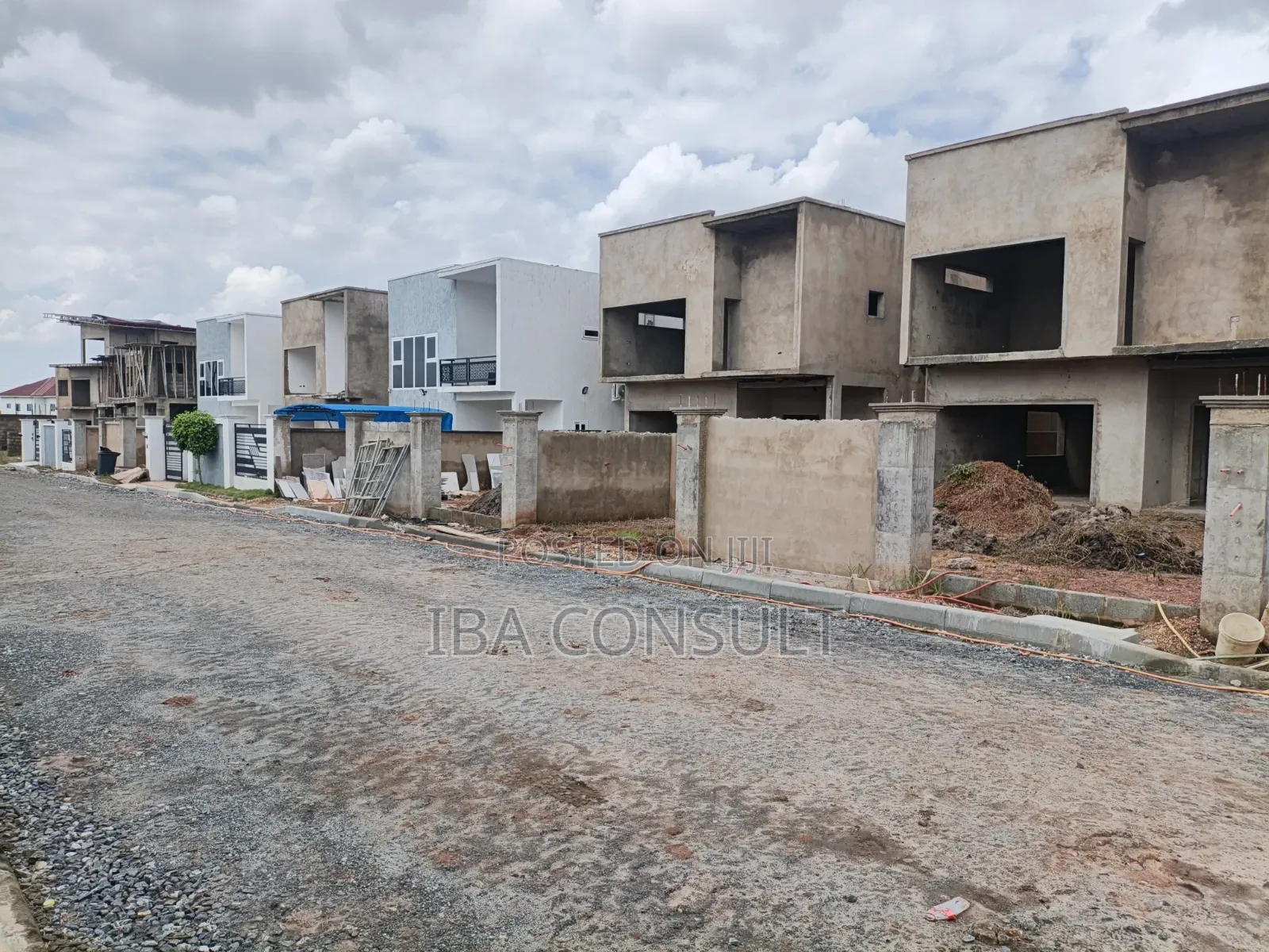 4bdrm House in Amrahia, Adenta for sale