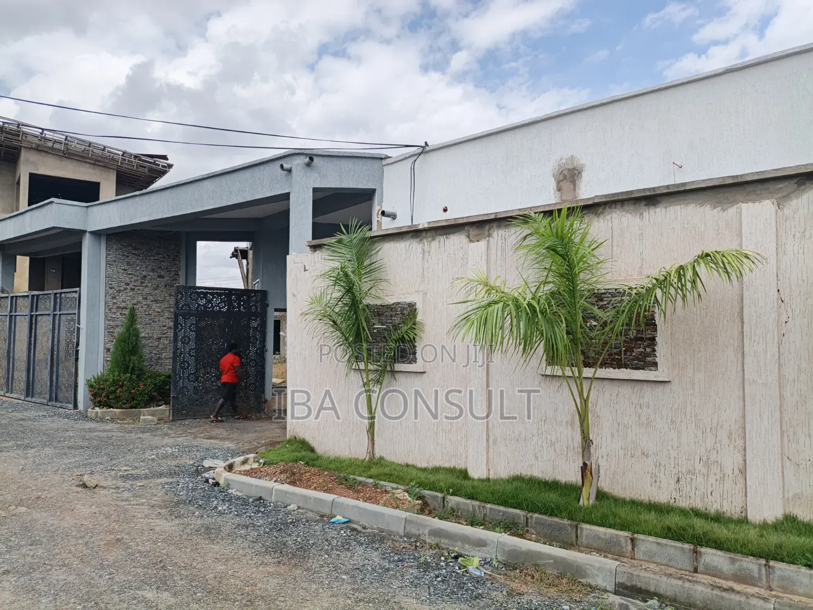 4bdrm House in Amrahia, Adenta for sale