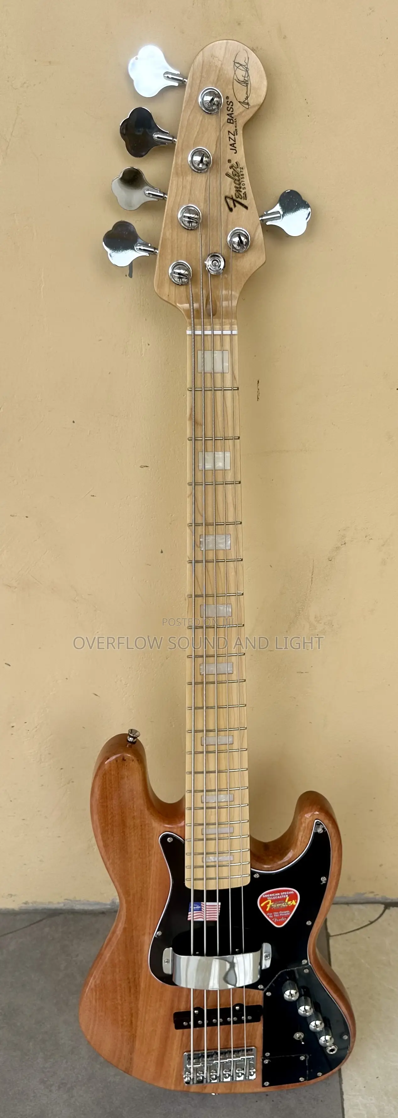 Fender 5 Strings Active Jazz Bass Guitar