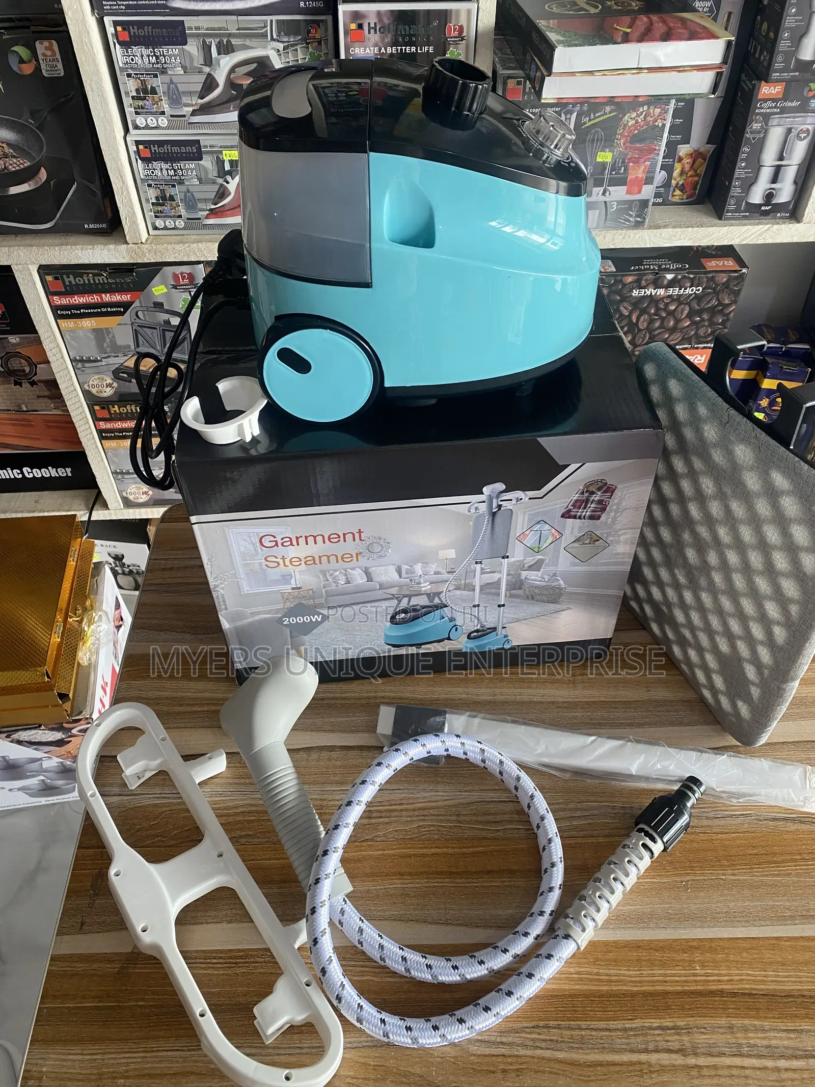 Garment Steam Press Smooth Curtains and Bedsheets Without Stress