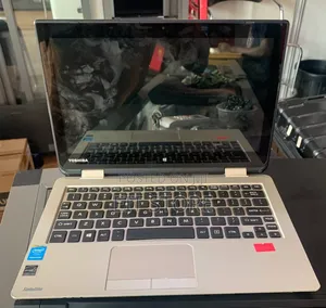 Laptop Toshiba Satellite L30W 4GB Intel