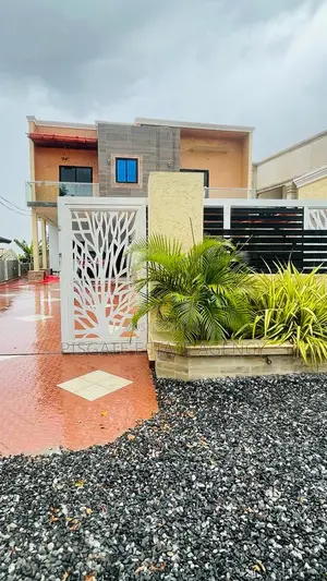 4bdrm House in Kwabenya for sale