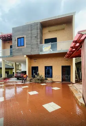 4bdrm House in Kwabenya for sale