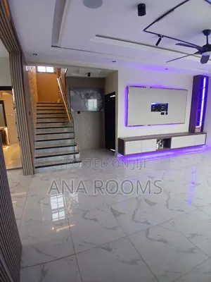 3bdrm House in Community 22, Tema Metropolitan for rent