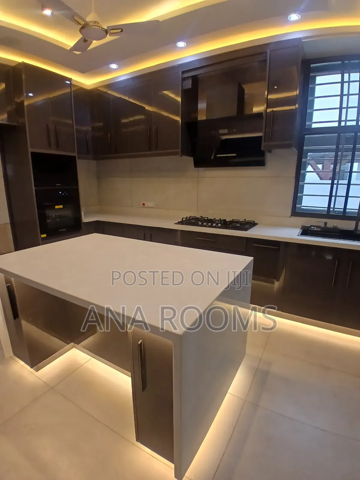 3bdrm House in Community 22, Tema Metropolitan for rent