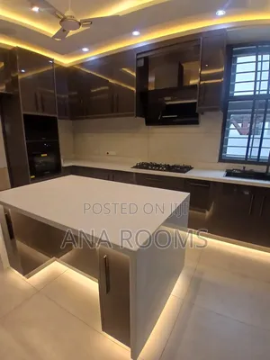 3bdrm House in Community 22, Tema Metropolitan for rent