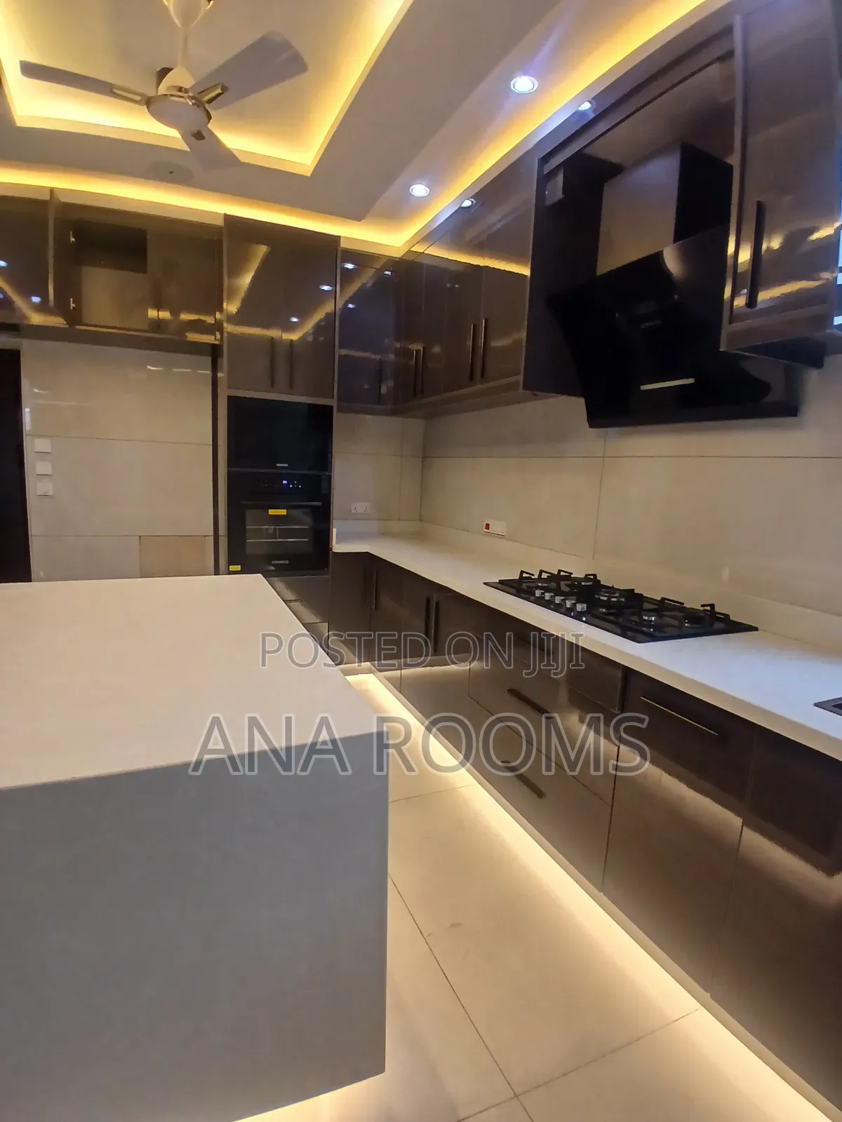 3bdrm House in Community 22, Tema Metropolitan for rent