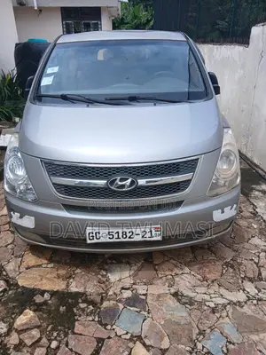 Hyundai Starex 2010 Grey