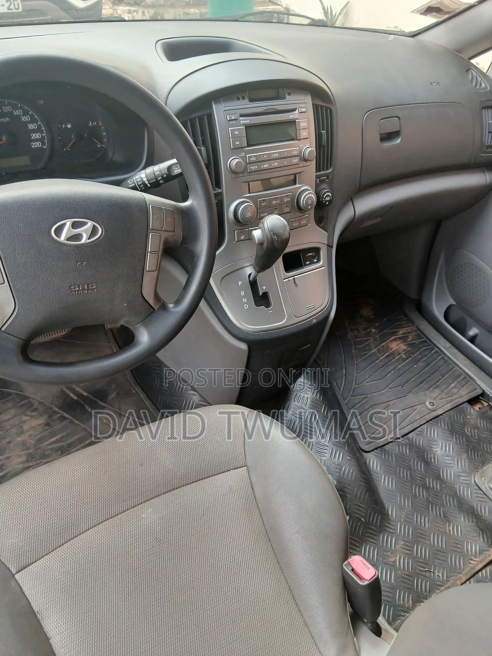 Hyundai Starex 2010 Grey