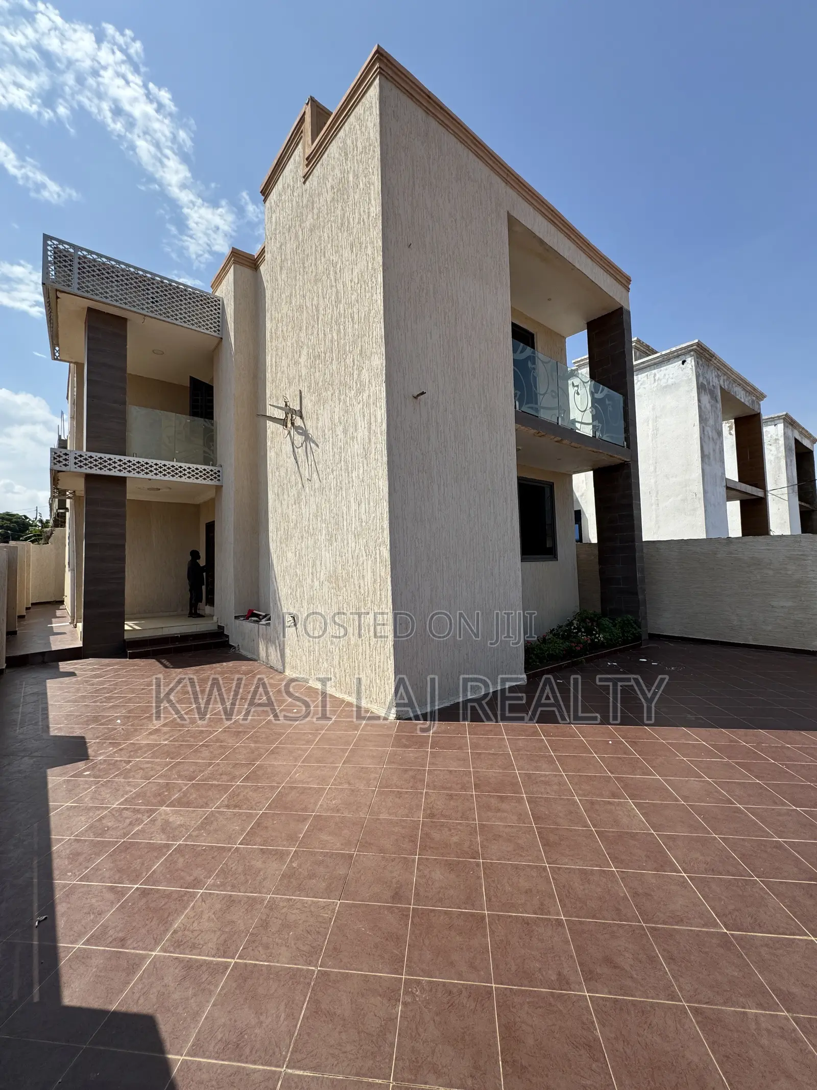 4bdrm House in Kokrobite, Weija for rent
