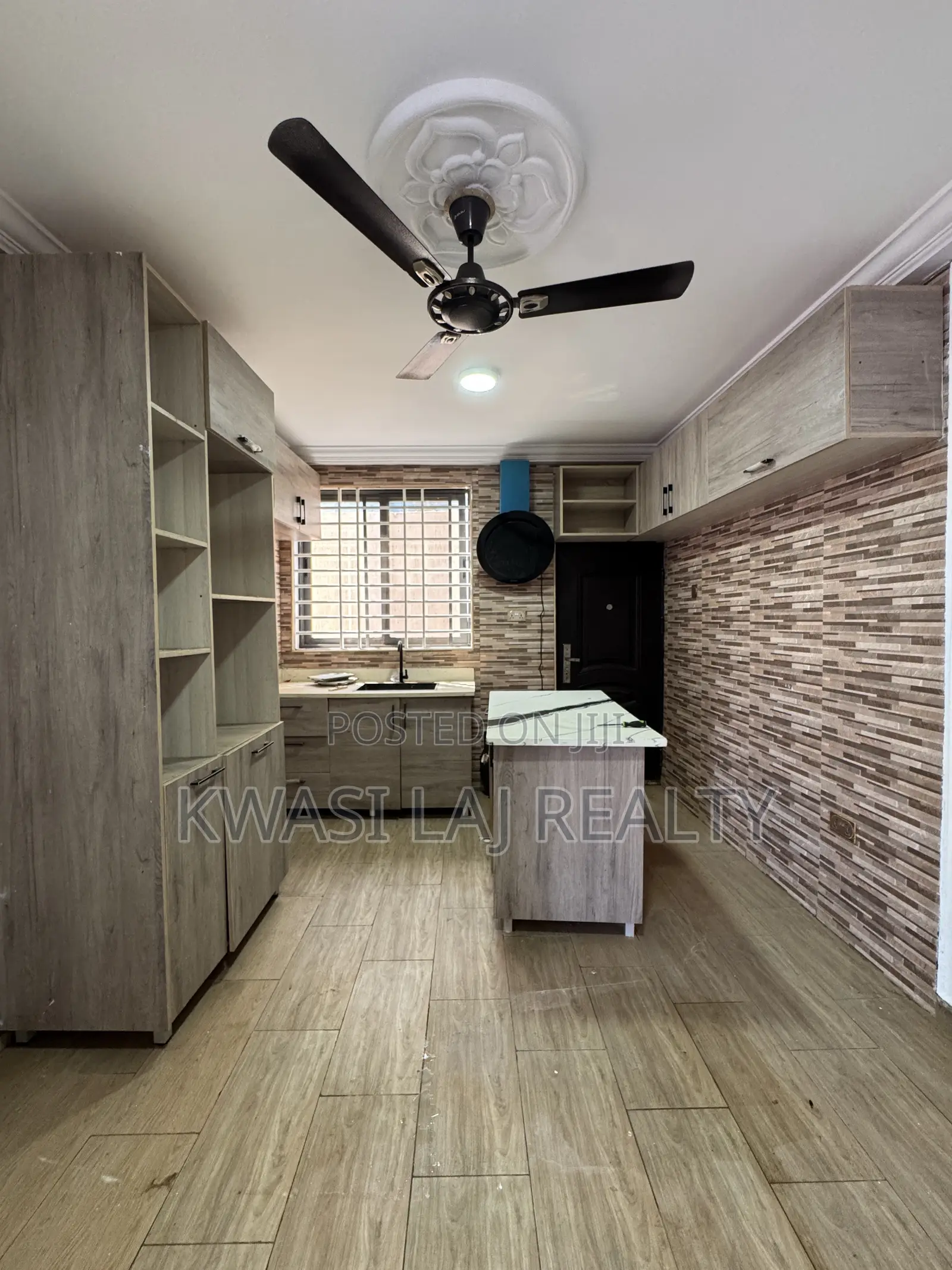 4bdrm House in Kokrobite, Weija for rent