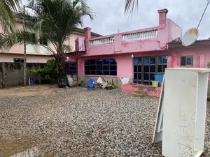 6bdrm House in Luda Estate, Old Barrier for sale