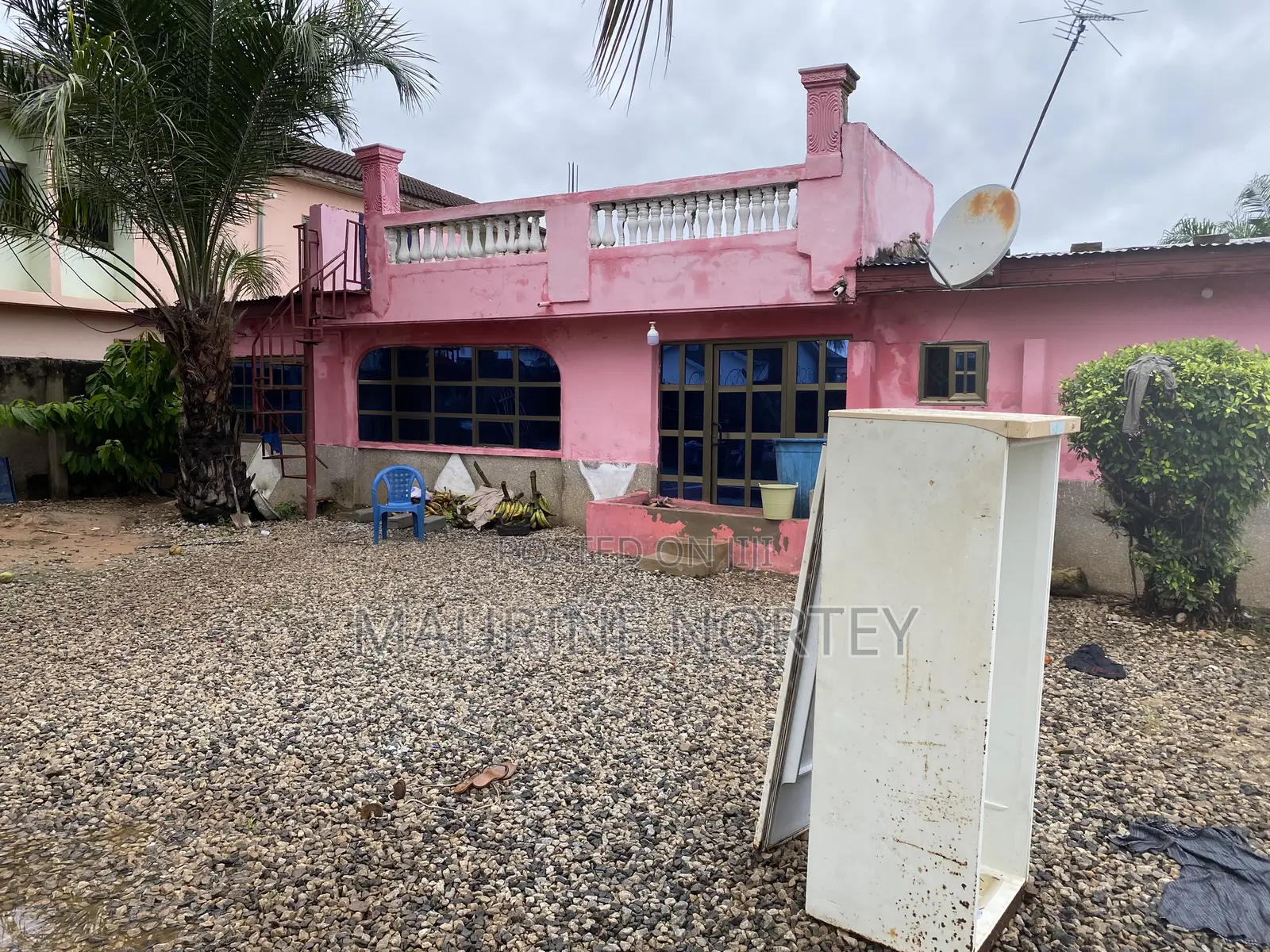 6bdrm House in Luda Estate, Old Barrier for sale