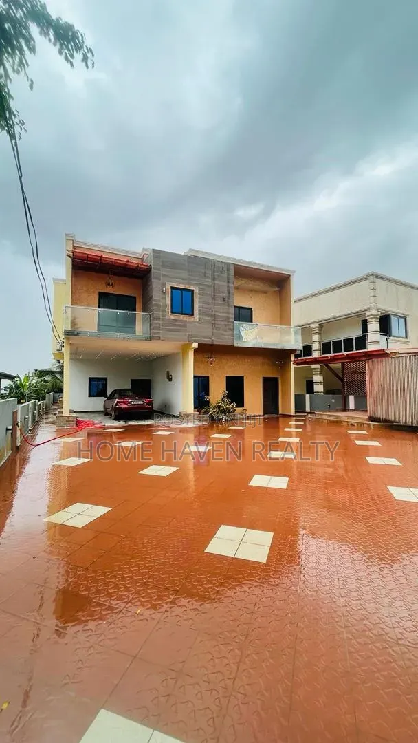 4bdrm House in Kwabenya Adwoa Sarfo for sale