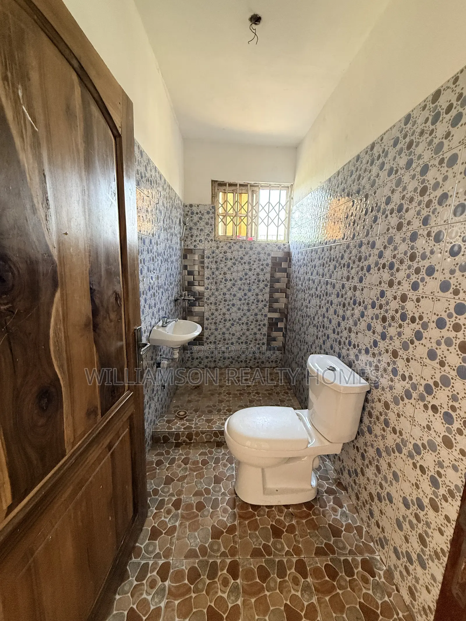 2bdrm Apartment in Hfc Estate Area, Spintex for rent