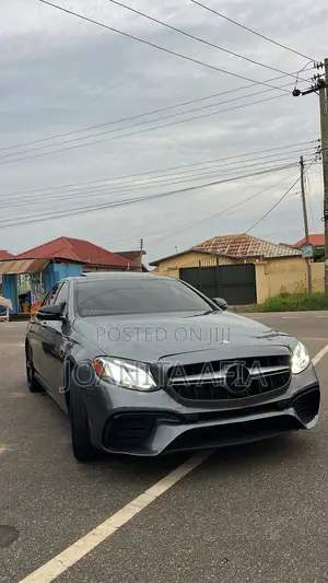 Mercedes-Benz E300 2018 Gray