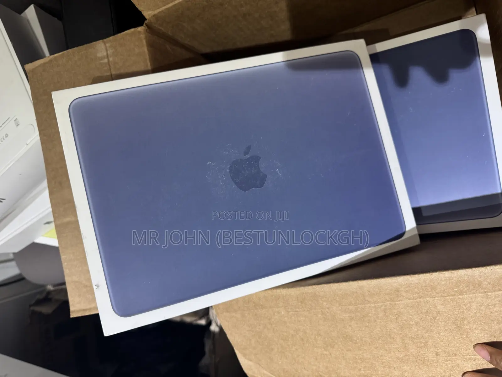 New Laptop Apple MacBook Neo 2026 8GB Apple M1 SSD 256GB