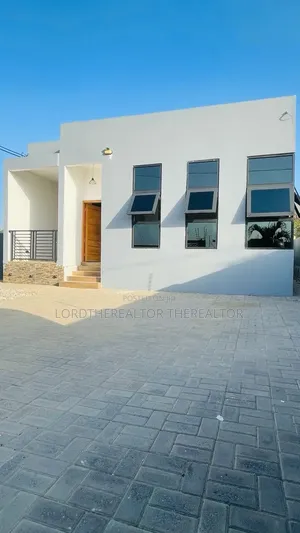 3bdrm House in Pokuase for sale