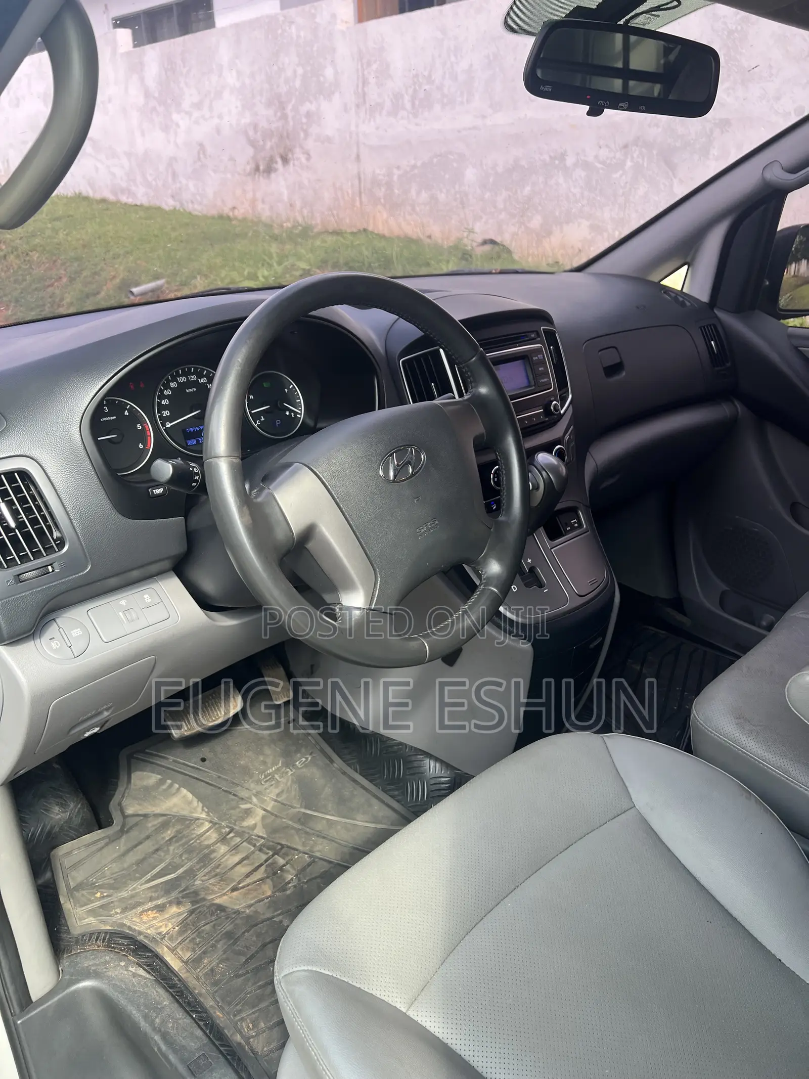 Hyundai H1 2019 Gray