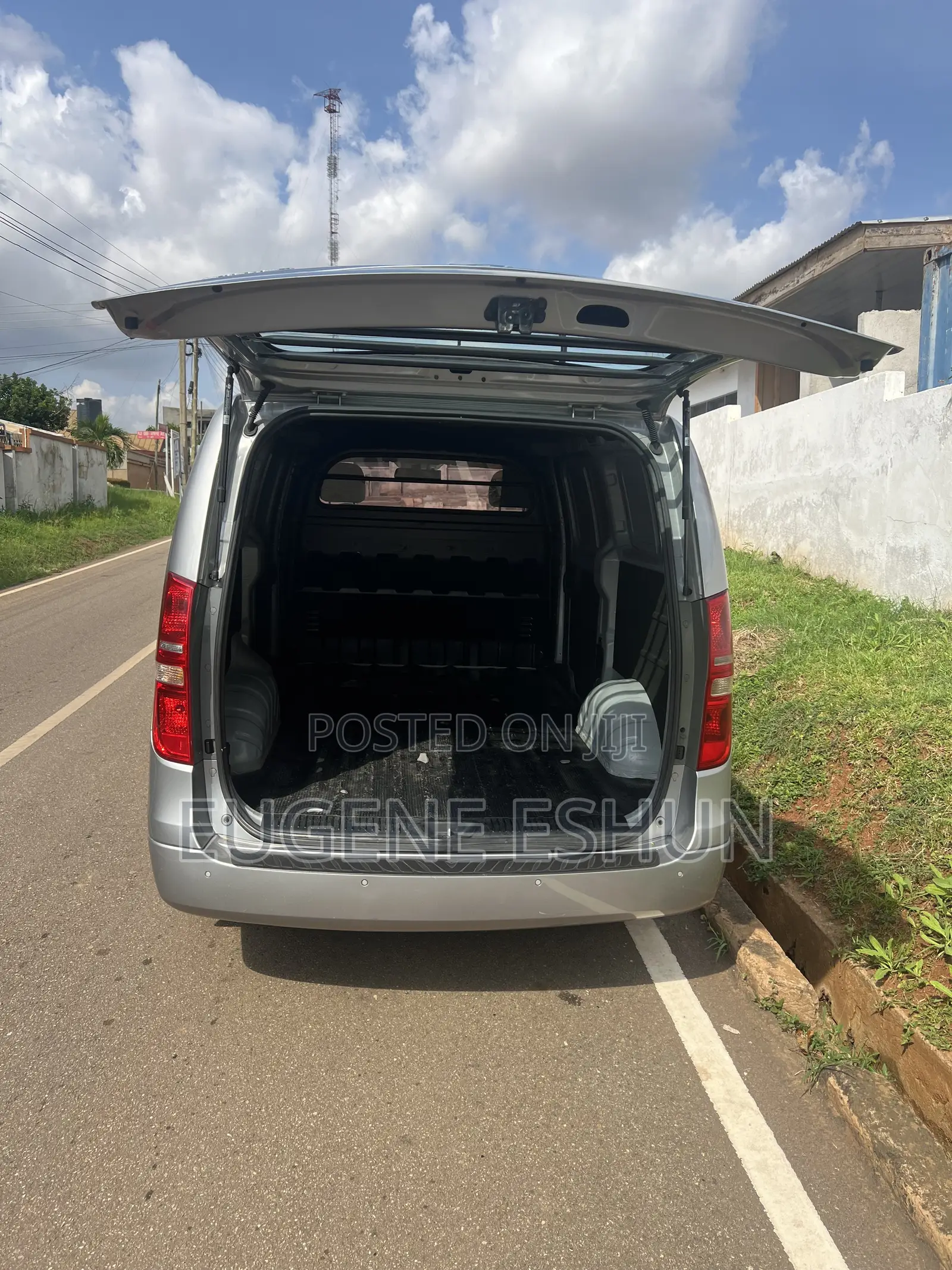 Hyundai H1 2019 Gray
