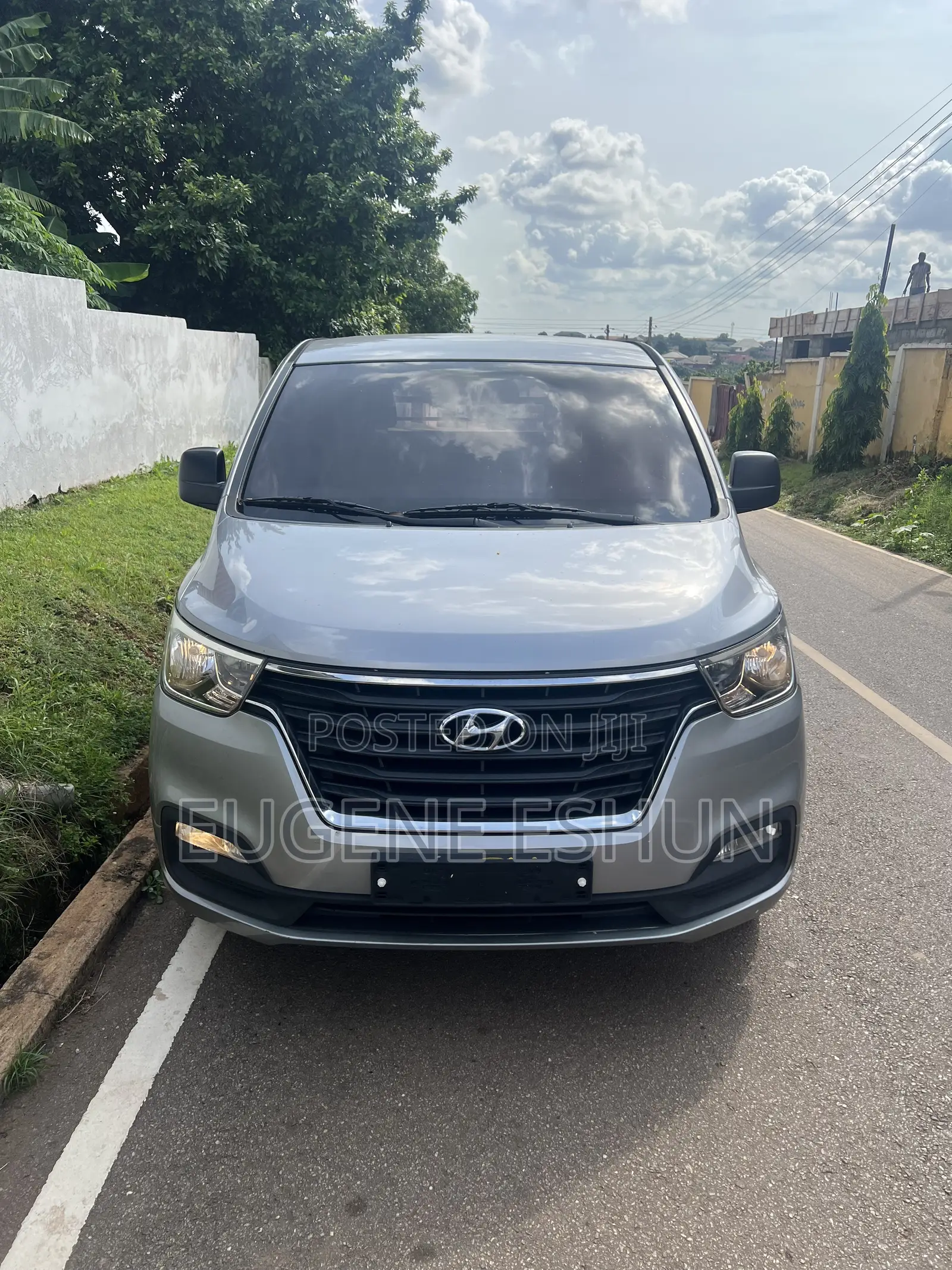 Hyundai H1 2019 Gray